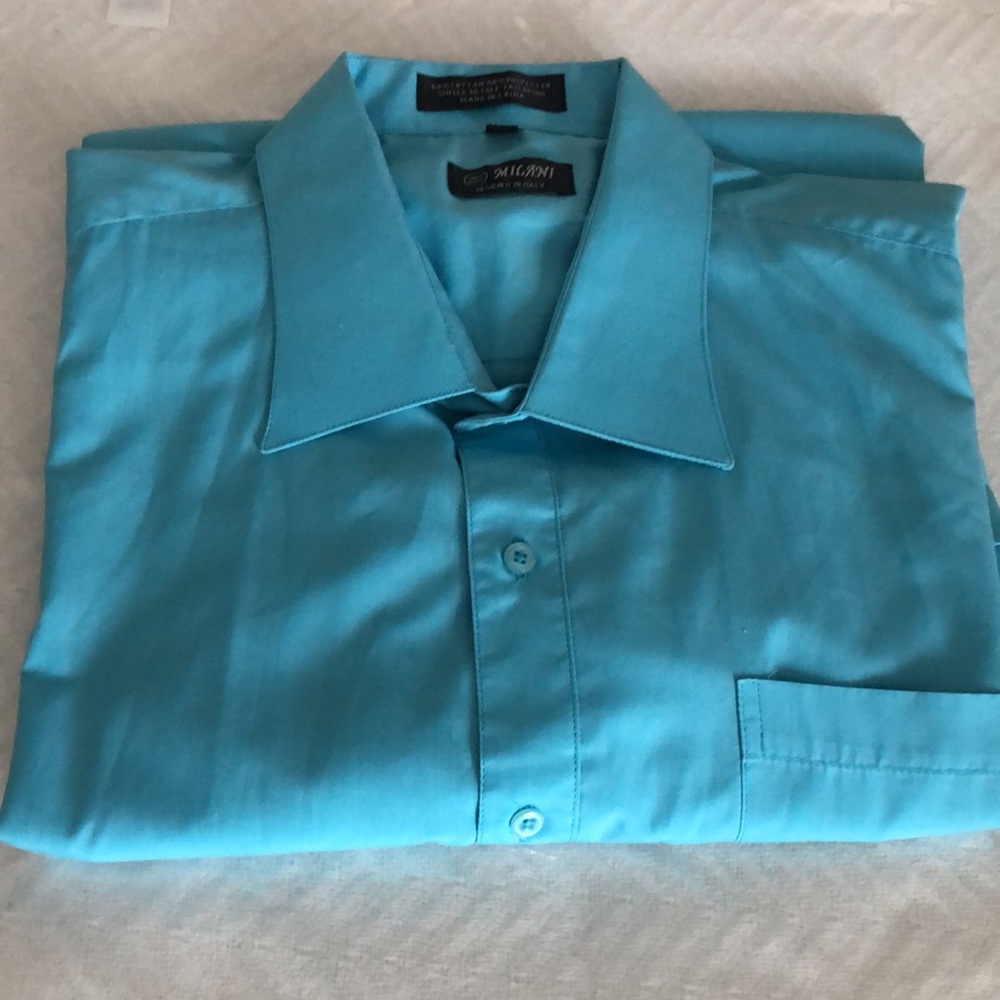 Milani Mens dress shirt! Long sleeve! Preloved good condition! Large 17 1/2 neck